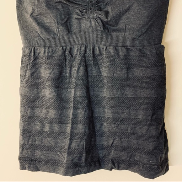 Lululemon Active Tank in Charcoal Grey S - Picture 5 of 7